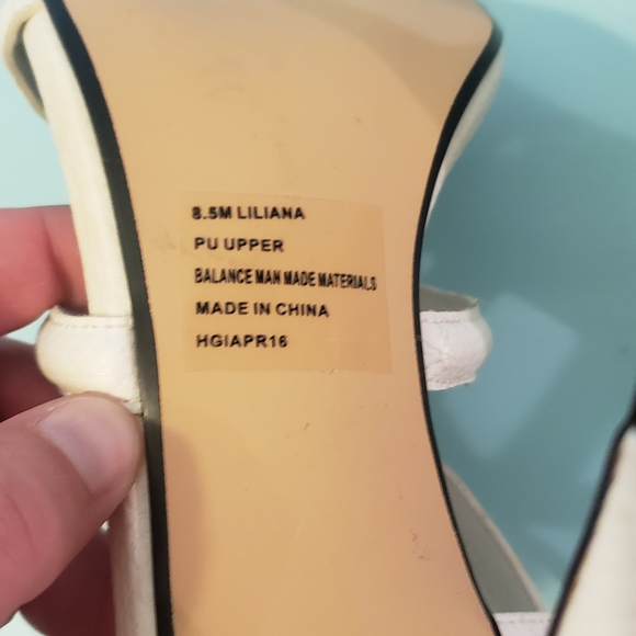 Strappy heels, 8.5 - Picture 5 of 5